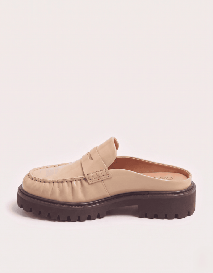Odelloo loafer mules in beige, view 3